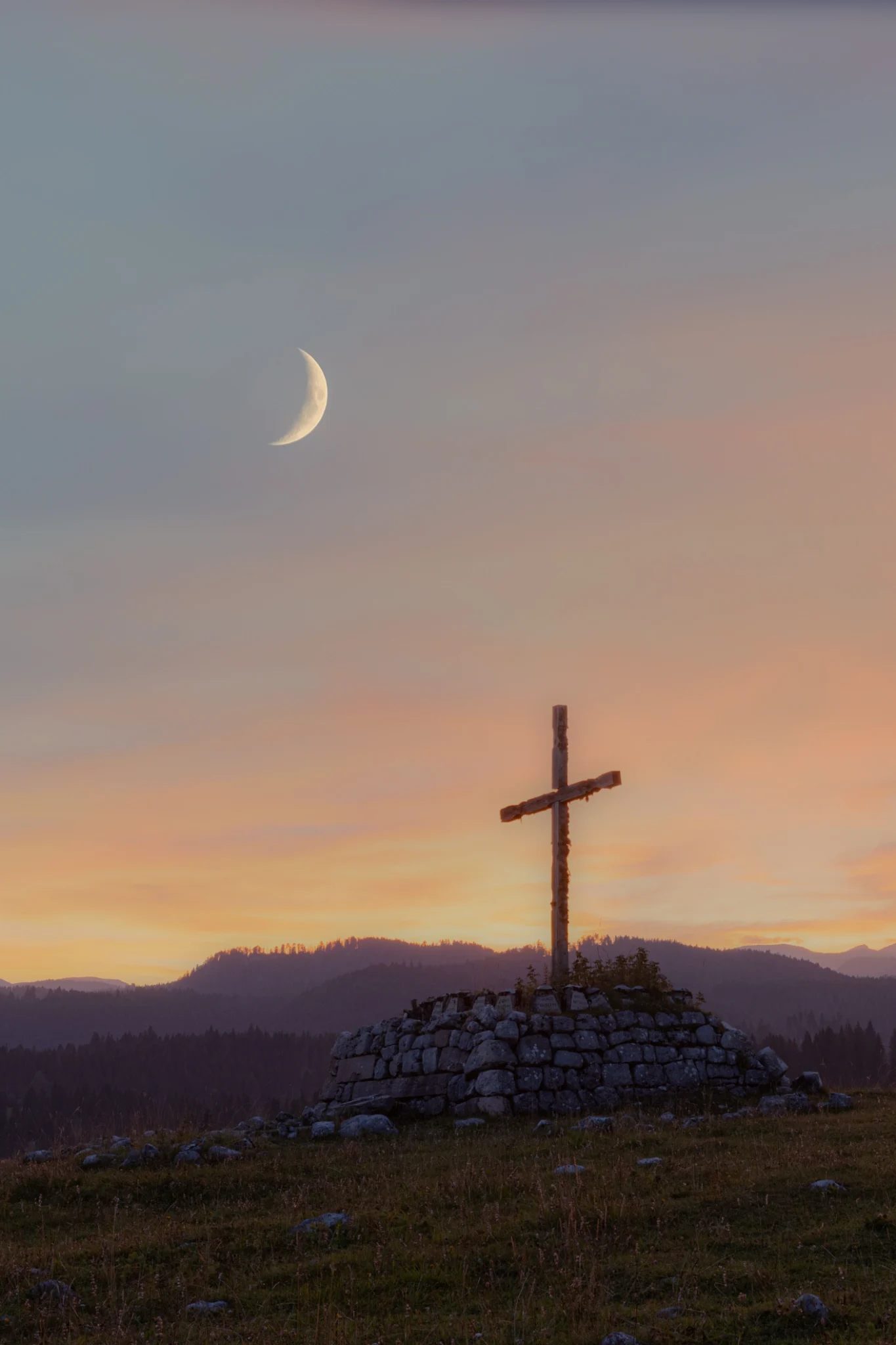 Cross and Crescent — Marco Milanesi