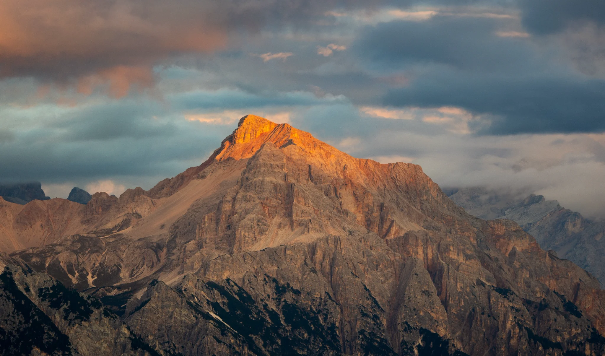 Golden Summit — Marek Piwnicki
